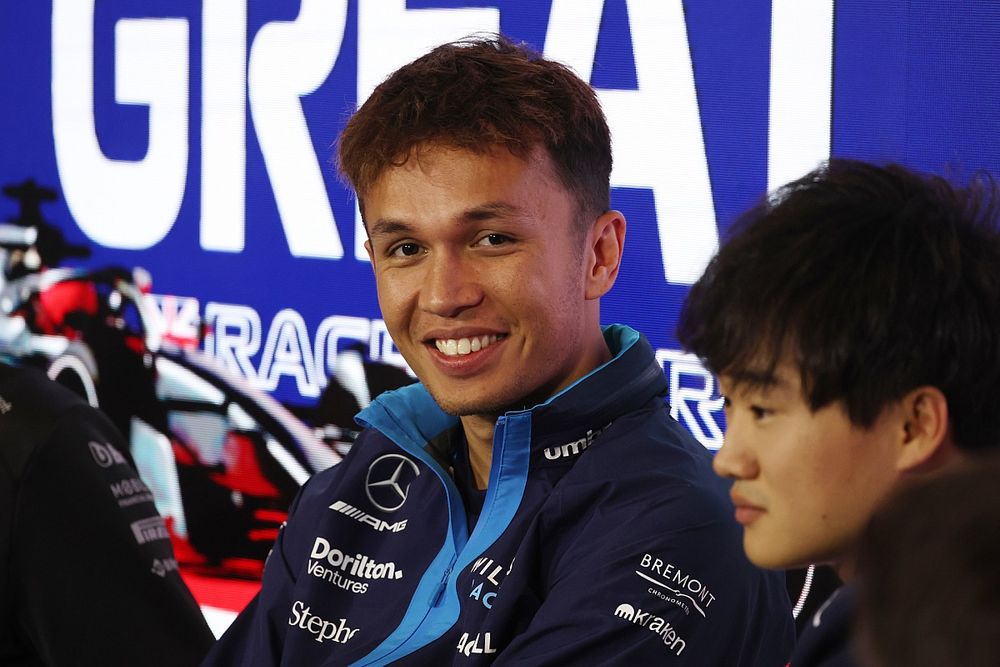Alex Albon, Williams Racing na coletiva de imprensa 