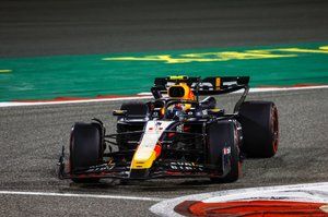 Checo P&eacute;rez, segundo en Bahrein: "Gran manera de empezar la temporada"