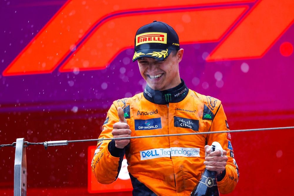 Lando Norris, McLaren F1 Team, 2nd position, on the podium