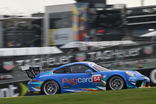 Porsche Cup: Caio Chaves vence corrida de sábado da Sprint Challenge em Interlagos