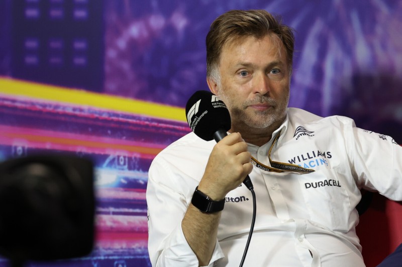 Jost Capito advierte a la FIA, la F1 y la idea de los motores V8 