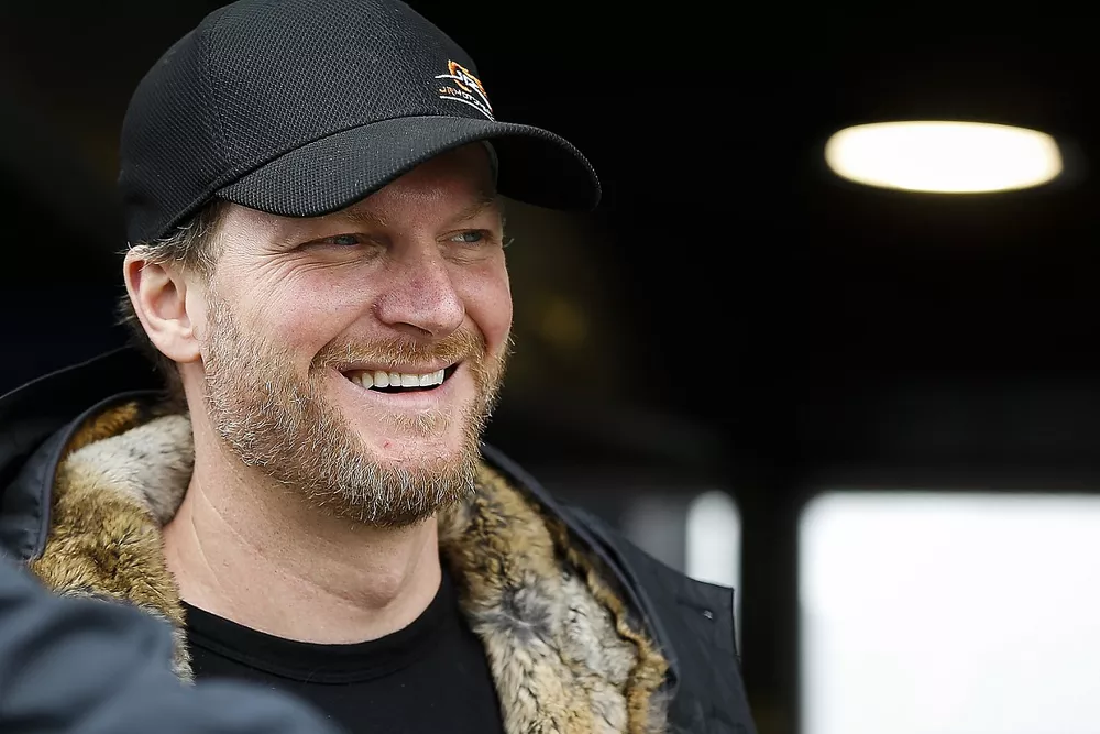 NASCAR stars partner to purchase CARS late model series