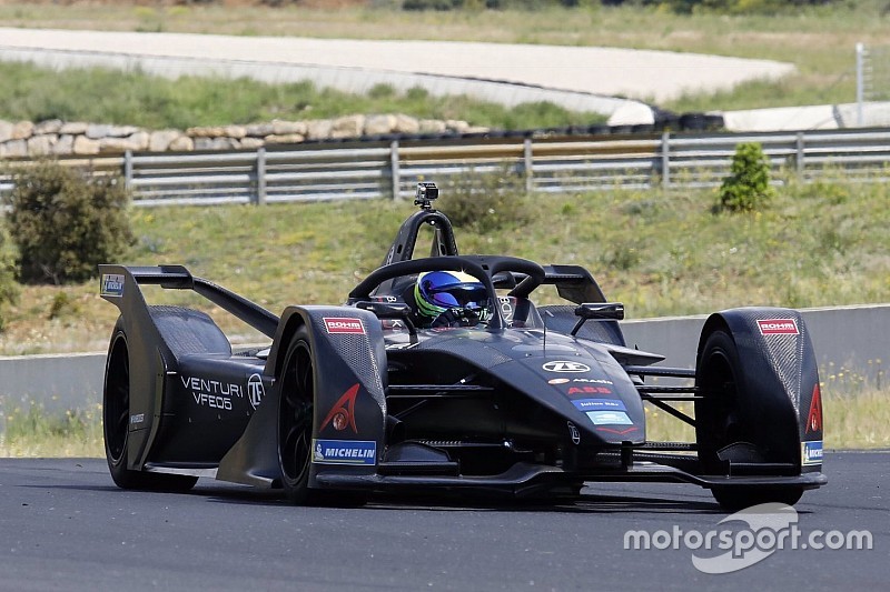 Massa rampungkan tes perdana Formula E