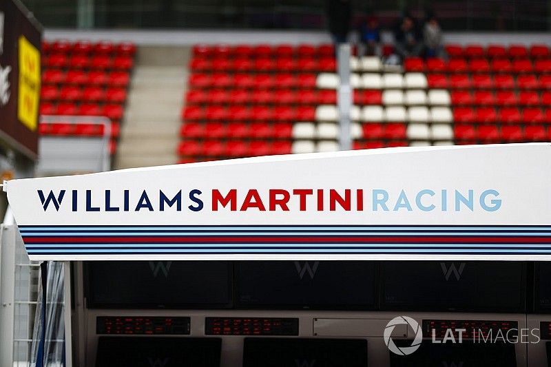 The Martini Williams pit wall gantry