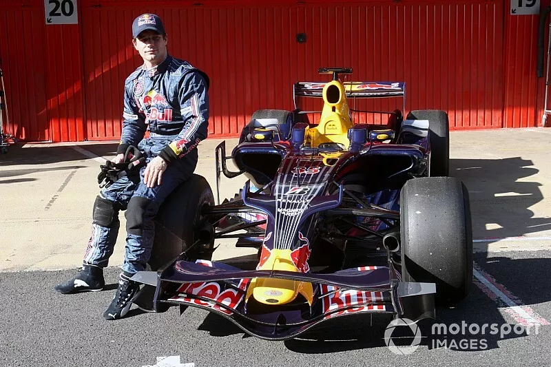 Sebastien Loeb, Campe&oacute;n del Mundo de Rallyes, prueba para Red Bull Racing