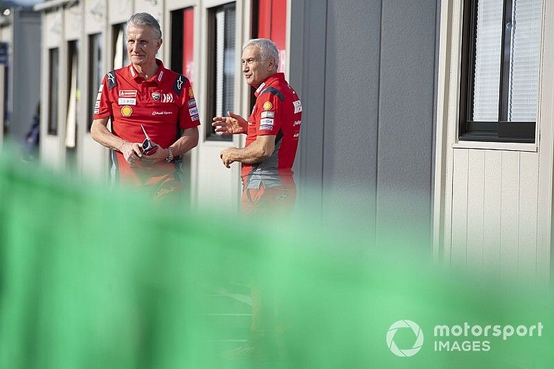 Davide Tardozzi, Team manager de Ducati Team, Paolo Ciabatti, director deportivo de Ducati Corse