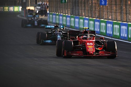 Hamilton says F1 in "danger zone" over Jeddah circuit traffic