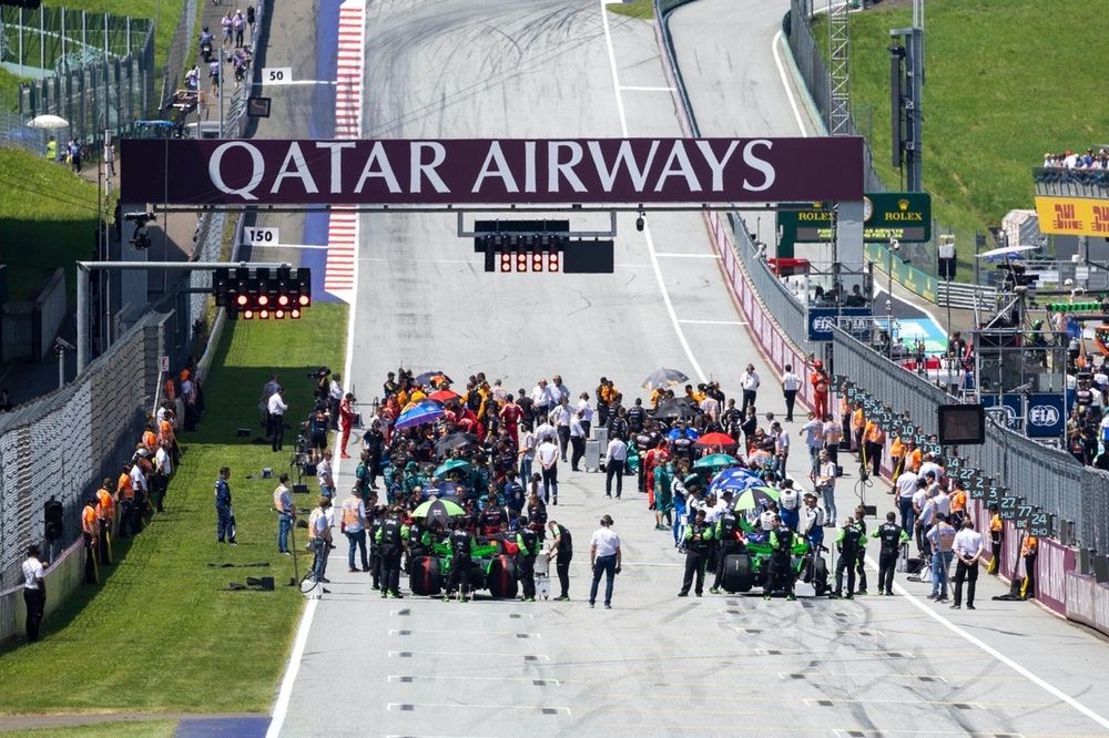 Zajęty grid przed wyścigiem