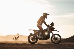 Schareina y su ca&iacute;da en el Dakar: "Ir tocado hasta el final, siempre es peor"