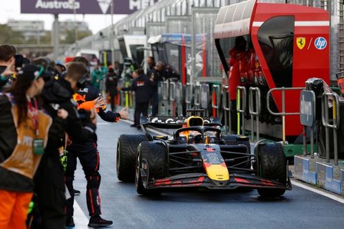 F1: Verstappen se contenta com segundo lugar na Austrália: "18 pontos a mais do que em 2024"