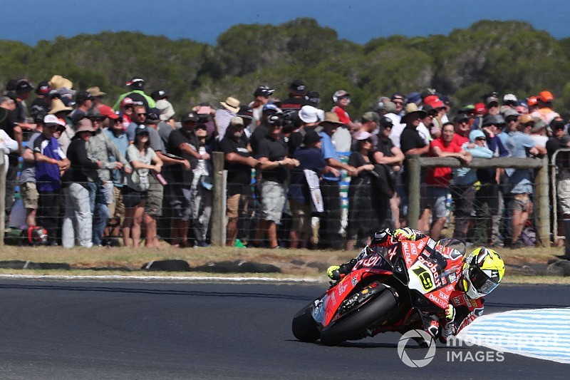 Ducati V4 still