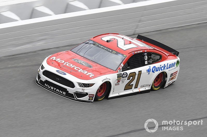 Menard leads second Friday practice ahead of the Daytona 500