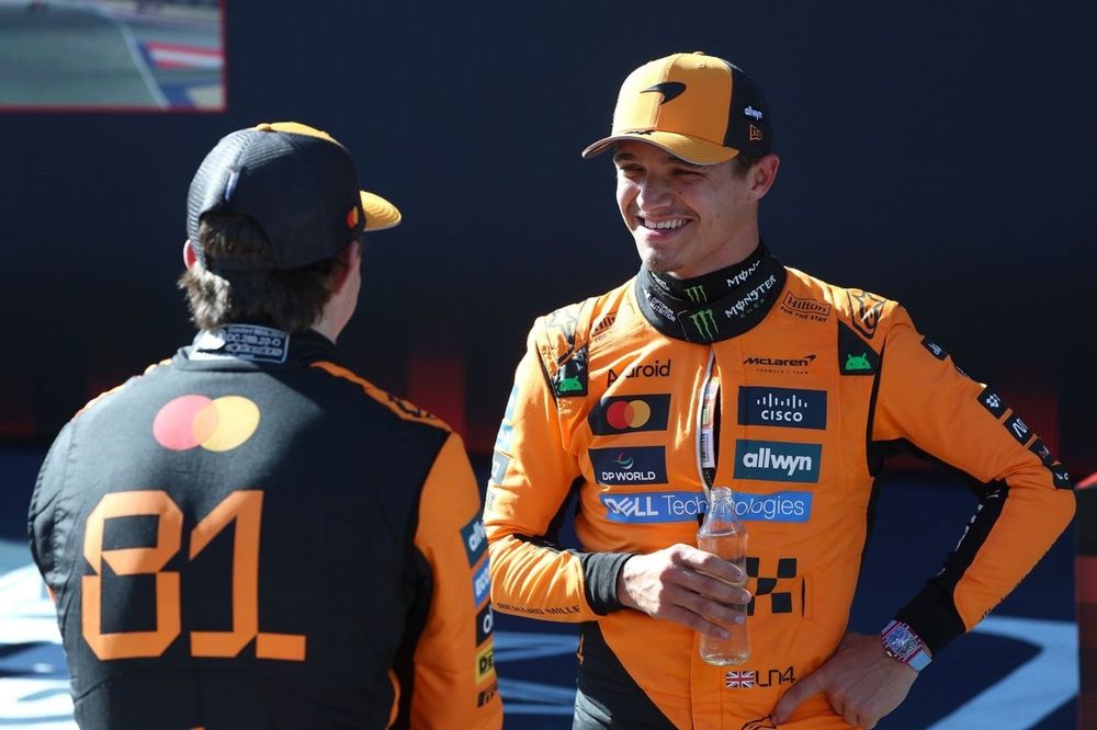Lando Norris, McLaren, Oscar Piastri, McLaren