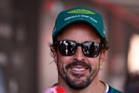 Alonso revela sus "muchas conversaciones" con Newey