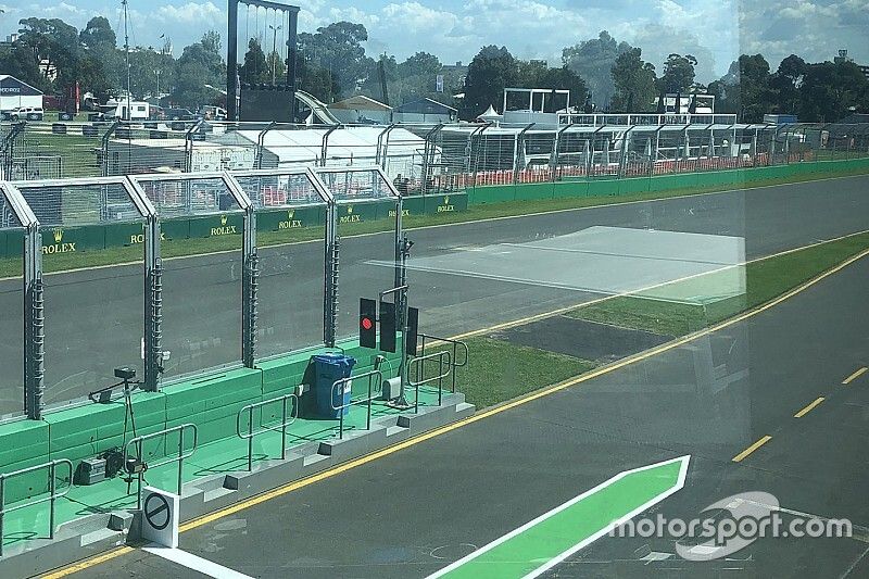 L&aacute;mina de asfalto al final del pitlane de Albert Park