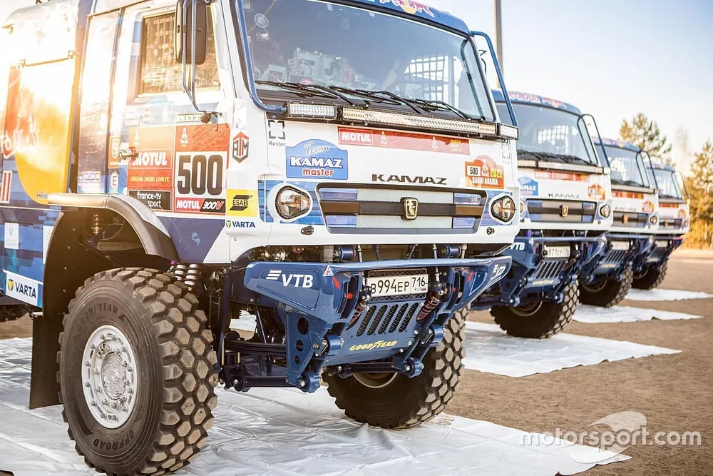 KAMAZ-master_GoodyearFront.
