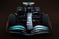 F1: Hamilton ainda n&atilde;o testa carro de 2022 no simulador por mudan&ccedil;as em seu desenvolvimento
