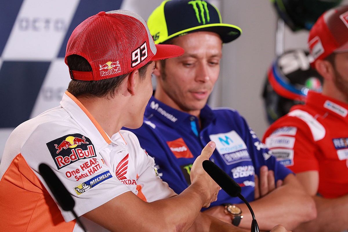 Rossi esnoba Márquez e MotoGP pega fogo em Misano