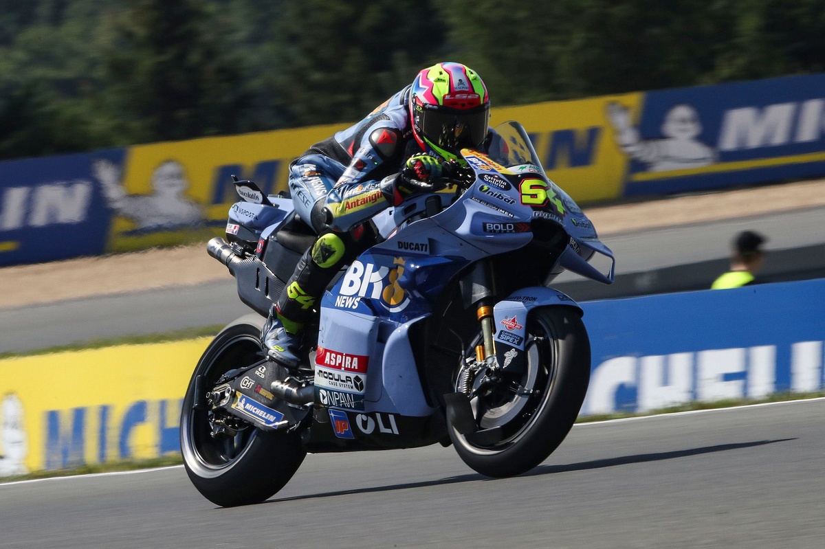 Aldeguer: "Tener la moto 2025 es un handicap, los oficiales tienen siempre un poco más"