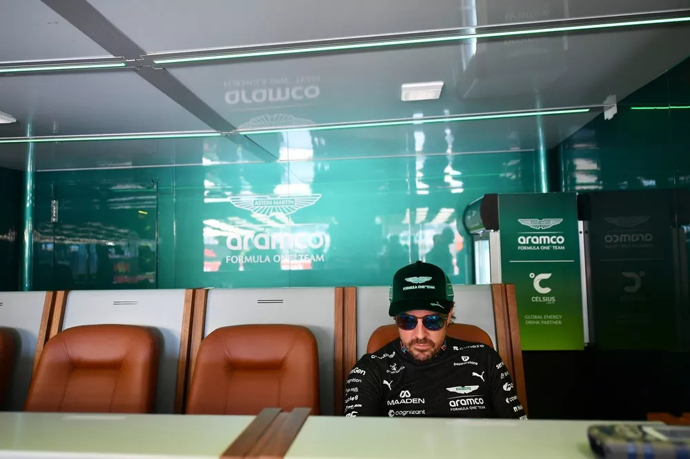 Fernando Alonso, Aston Martin Racing