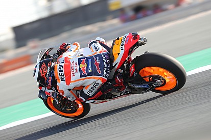 Lorenzo: "La prima caduta è dovuta alla mia inesperienza con la moto"