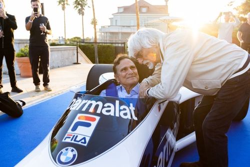 Nelson Piquet é homenageado pela Porsche Cup e guia carro do bicampeonato da F1 no Estoril
