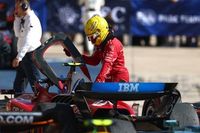 Hamilton explica el susto de la última vuelta: "Casi pierdo la posición con Piastri"