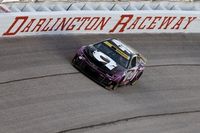 NASCAR Cup: O que causou o 'desastroso' pit stop de 40 segundos de Bowman em Darlington?