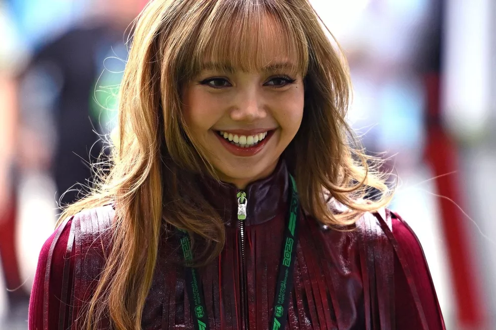 Singer Lisa