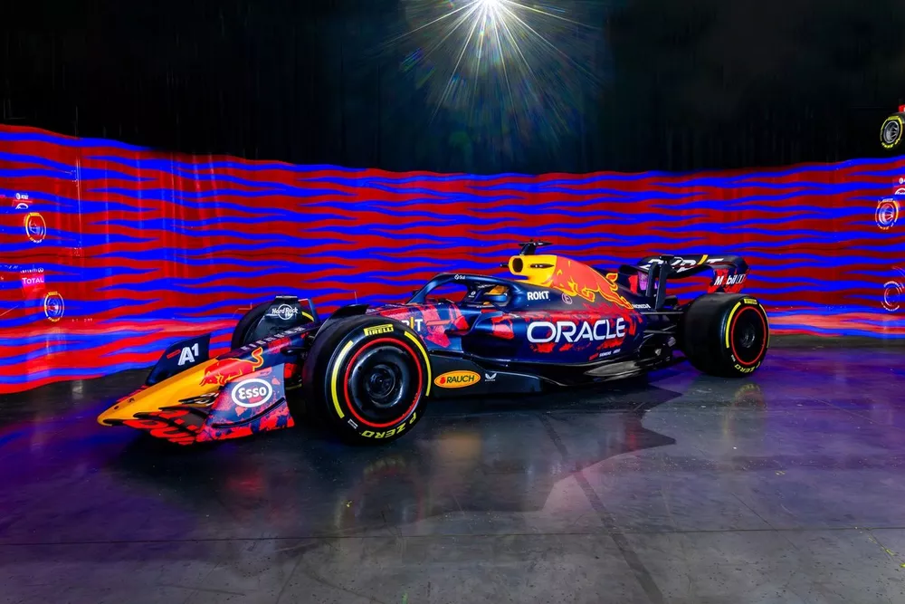 La livrea speciale delle Red Bull Racing RB20 per il GP di Gran Bretagna