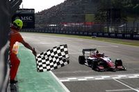 Megetounif wygrał na Imoli, Sztuka spadł z P12