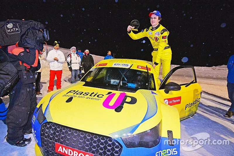 Aur&eacute;lien Panis celebrates his victory