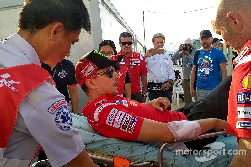 Jorge Lorenzo, Ducati Team taken to hospital after crash