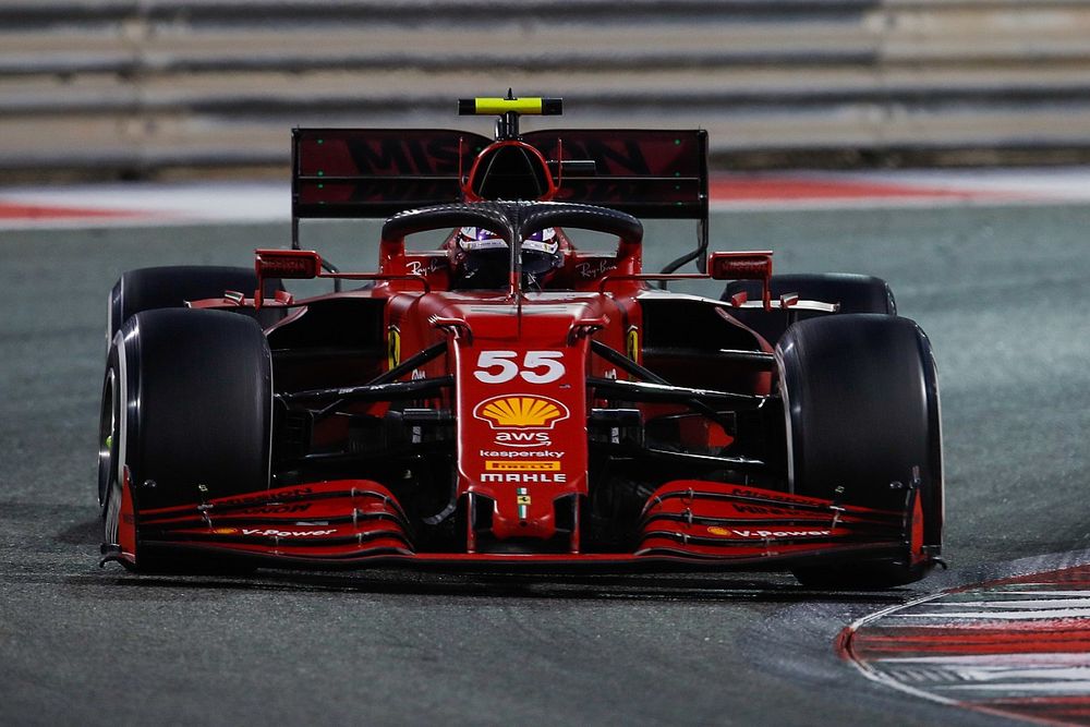 Carlos Sainz Jr., Ferrari SF21