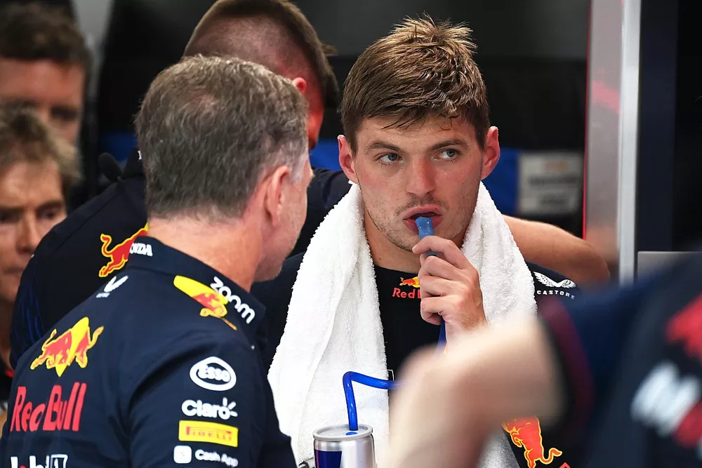 Max Verstappen, Red Bull Racing, et Christian Horner, Team Principal, Red Bull Racing