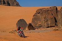 Huesos rotos y p&eacute;rdida de conocimiento: la etapa m&aacute;s dura del Dakar en motos