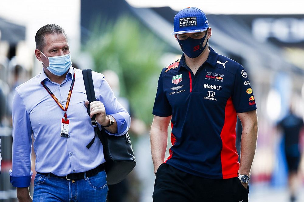 Max Verstappen, Red Bull Racing y su padre Jos Verstappen 