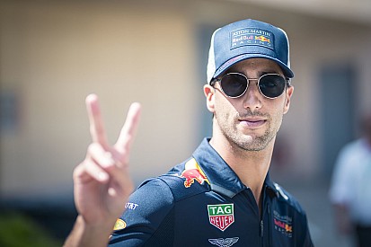 Red Bull: Ricciardo, Ferrari ile sözleşme imzalamadı