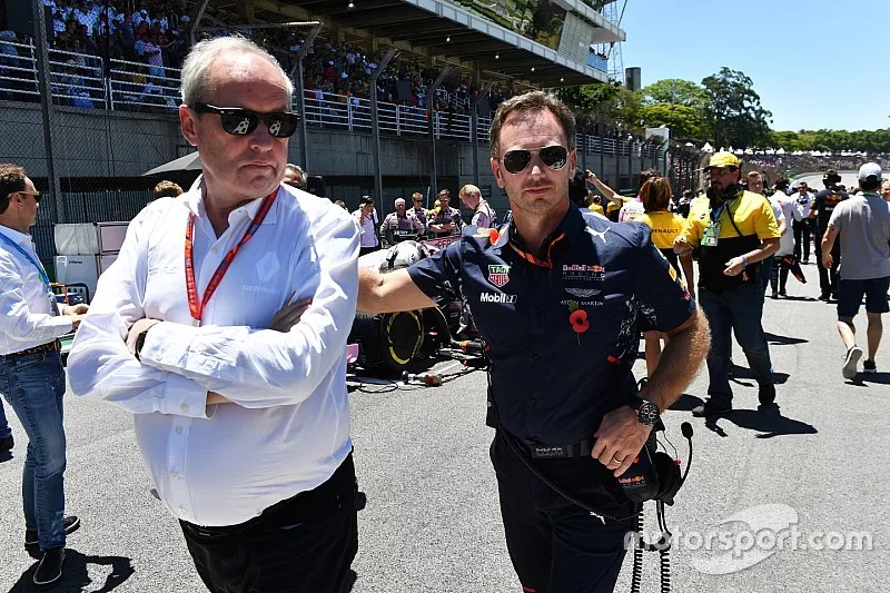 Jerome Stoll, Director of Renault Sport F1 and Christian Horner, Red Bull Racing Team Principal