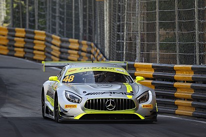 FIA GT World Cup Macau: Mortara wint kwalificatierace na veldslag
