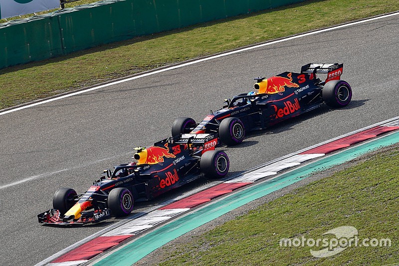 Ricciardo nem igazán tartja magát rosszabb pilótának Verstappennél