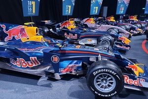 Kijk de F1-presentaties van Ford en Red Bull met Max Verstappen hier terug