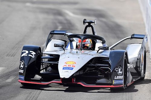 Con "un problema menos" habr&iacute;a sido campe&oacute;n, dice Buemi