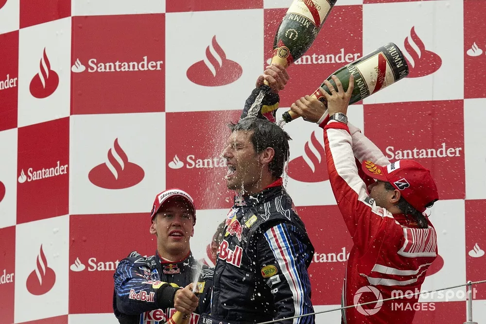 Podyum: Yarış galibi Mark Webber, Red Bull Racing second place Sebastian Vettel, Red Bull Racing, third place Felipe Massa, Ferrari