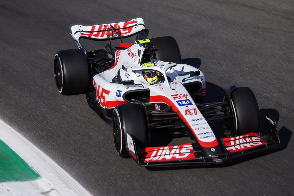 Mick Schumacher, Haas VF-22