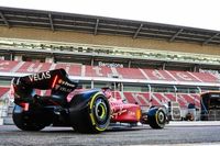 Las fechas y circuitos que ha elegido Ferrari para el debut de Hamilton