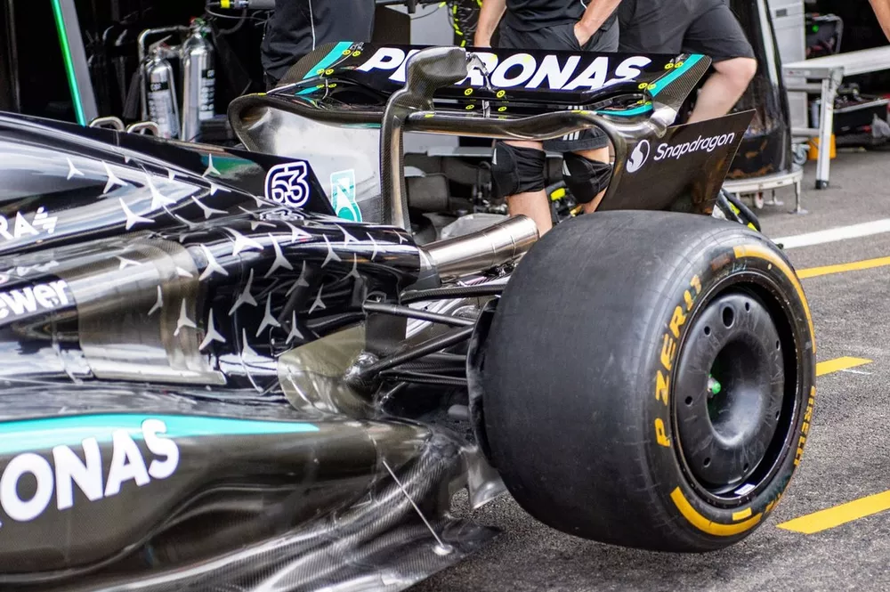 Mercedes W16 technical detail