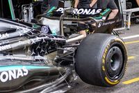 F1: Mercedes 'dá passo atrás' e leva para Hungria suspensão anterior
