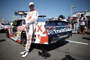 VIDEO: Zilisch sufre una fractura de clavícula mientras celebraba su victoria