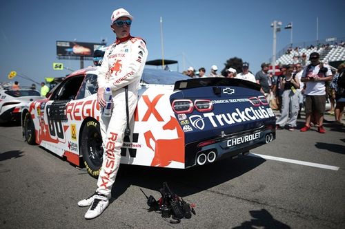 VIDEO: Zilisch sufre una fractura de clavícula mientras celebraba su victoria